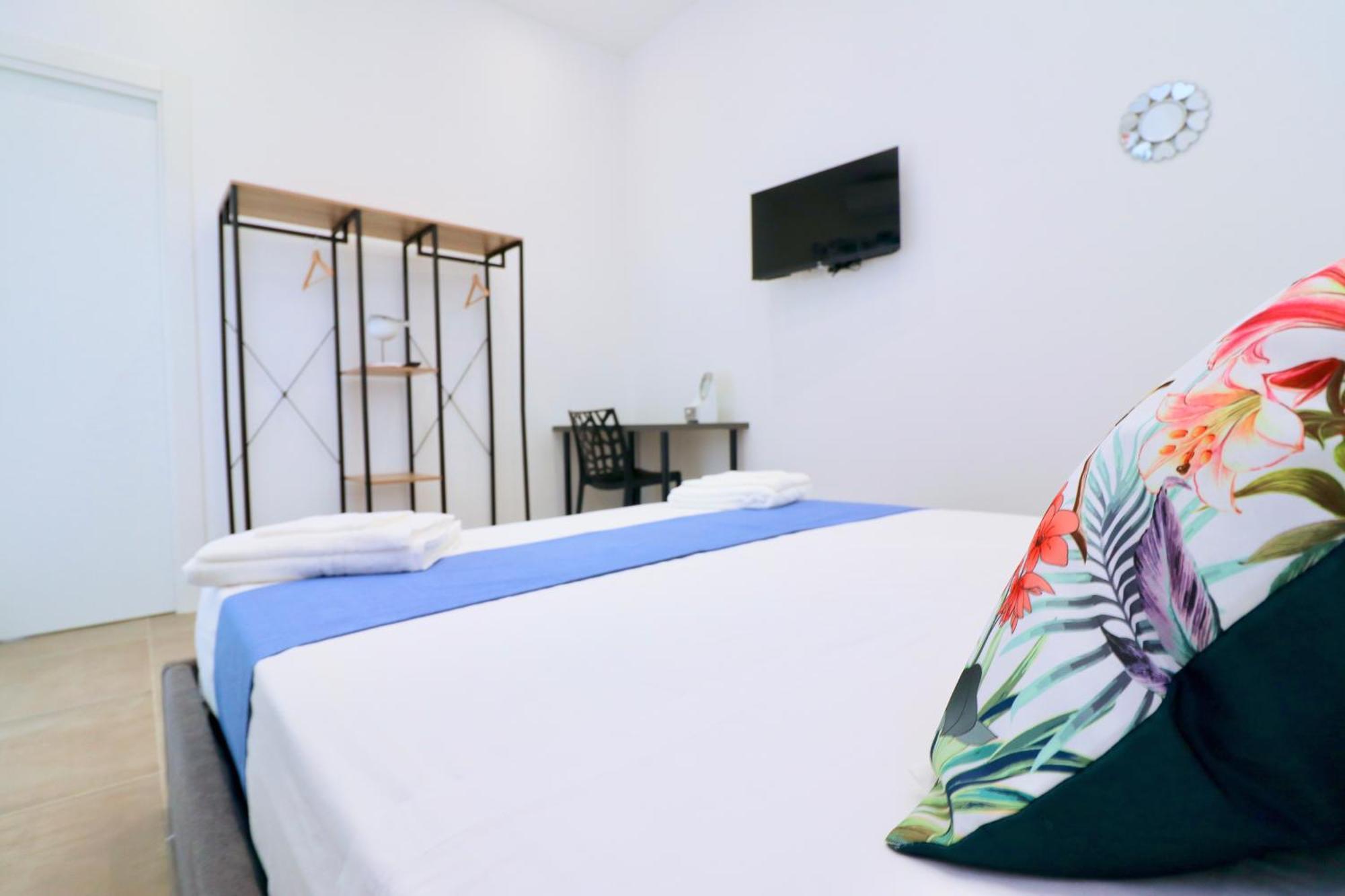 Airport Guest Houses Napoli Esterno foto