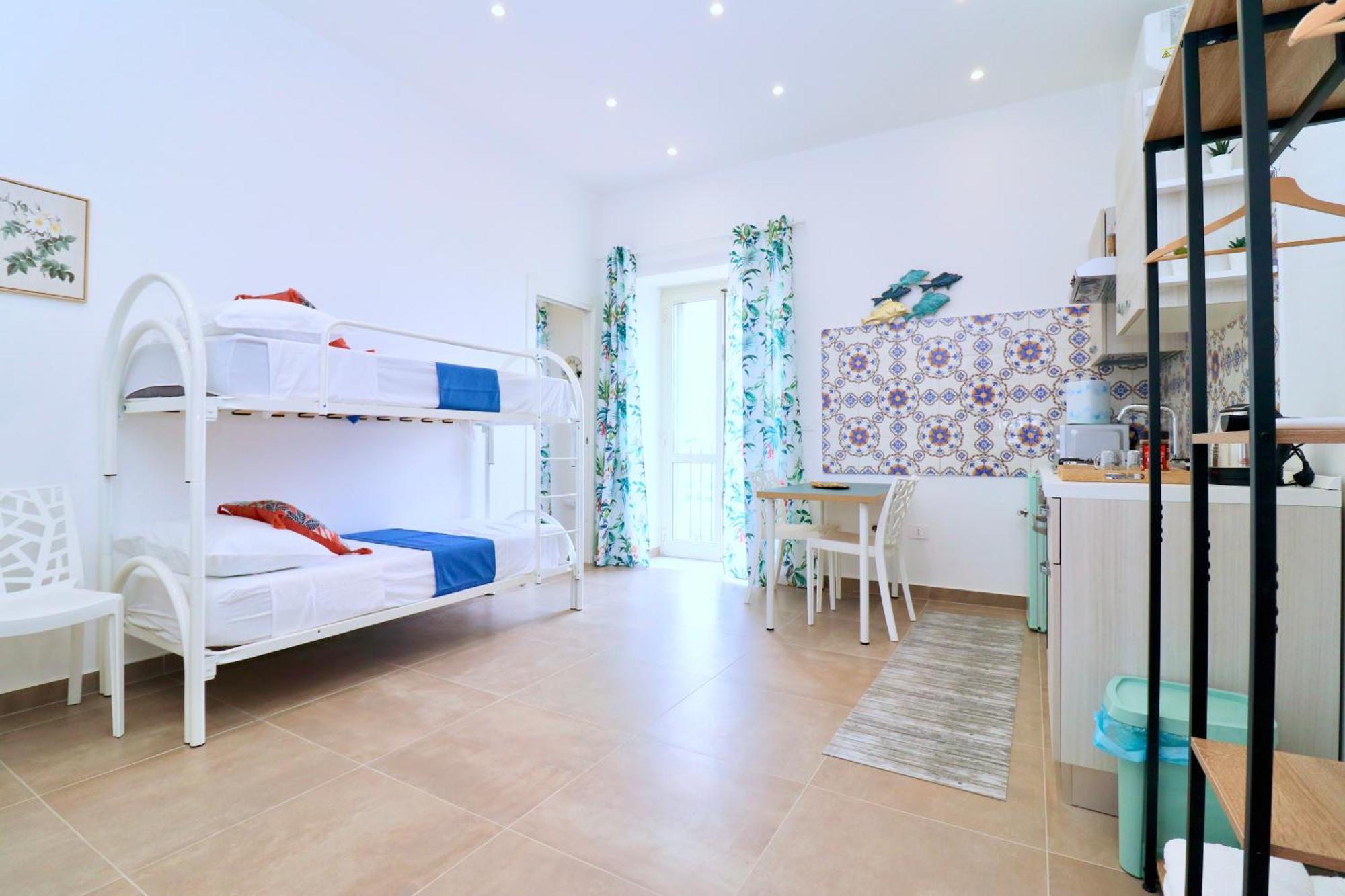 Airport Guest Houses Napoli Esterno foto