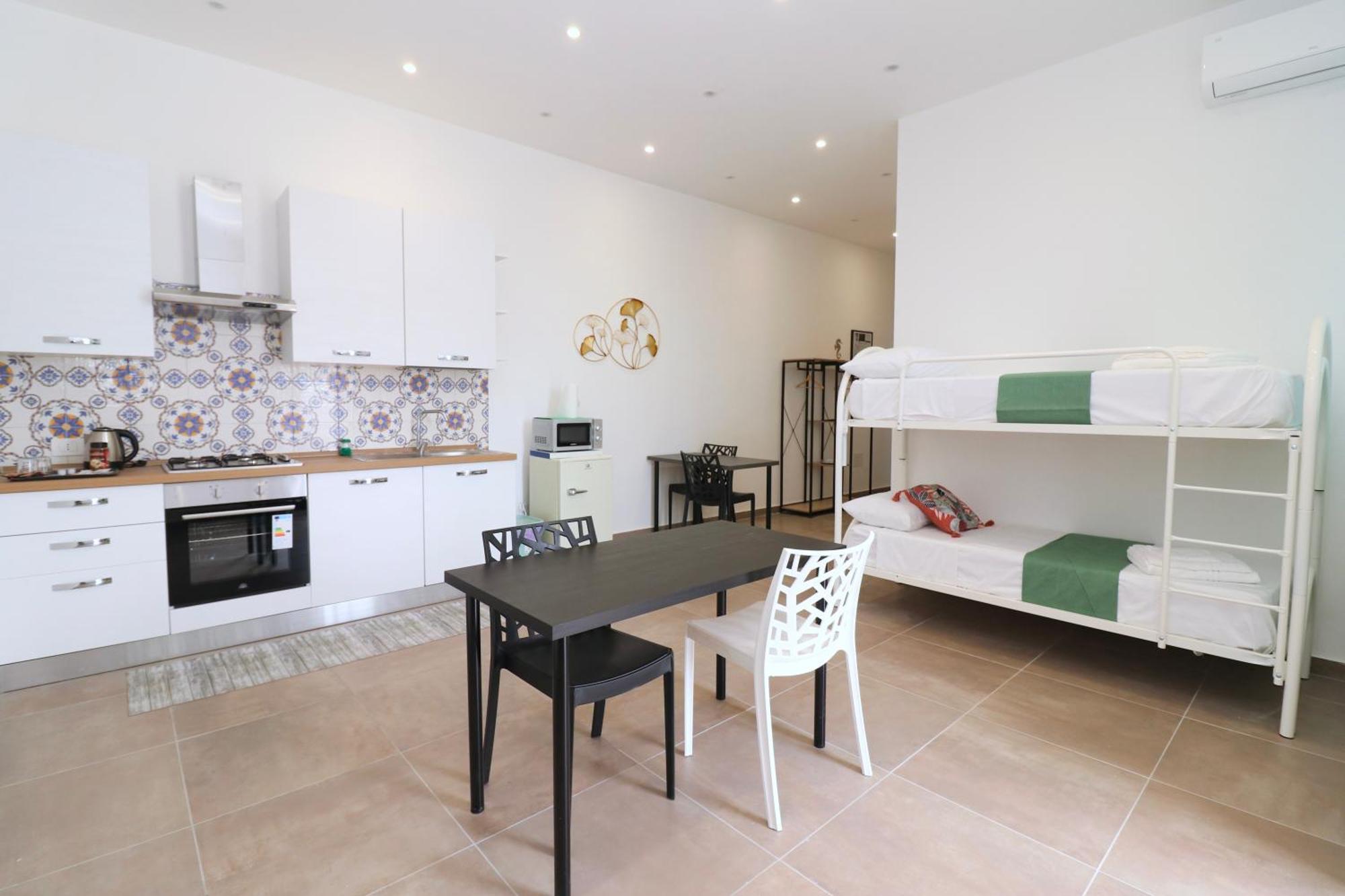 Airport Guest Houses Napoli Esterno foto