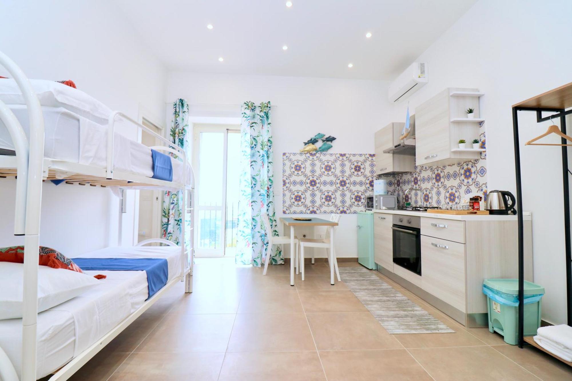 Airport Guest Houses Napoli Esterno foto