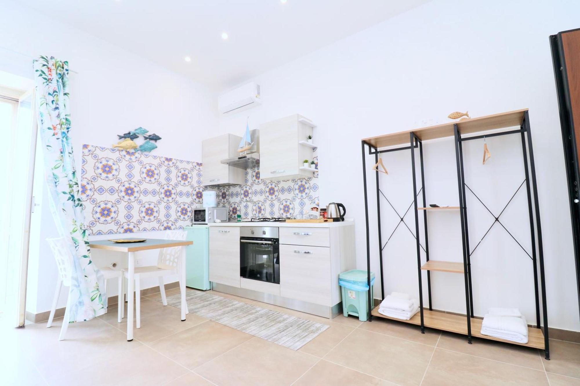 Airport Guest Houses Napoli Esterno foto